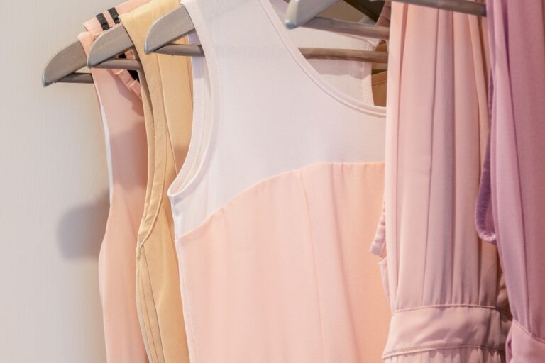 tintoreria en Valencia – vestidos limpieza de prendas delicadas en Valencia - vestidos