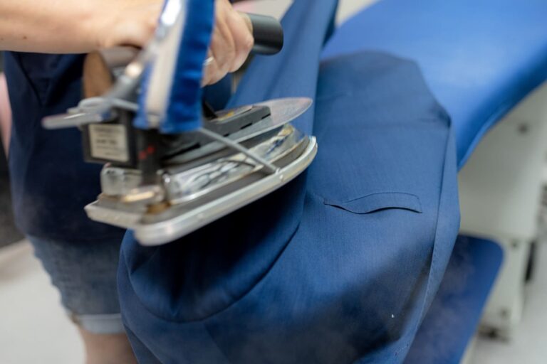 tintorería en Valencia - plancha