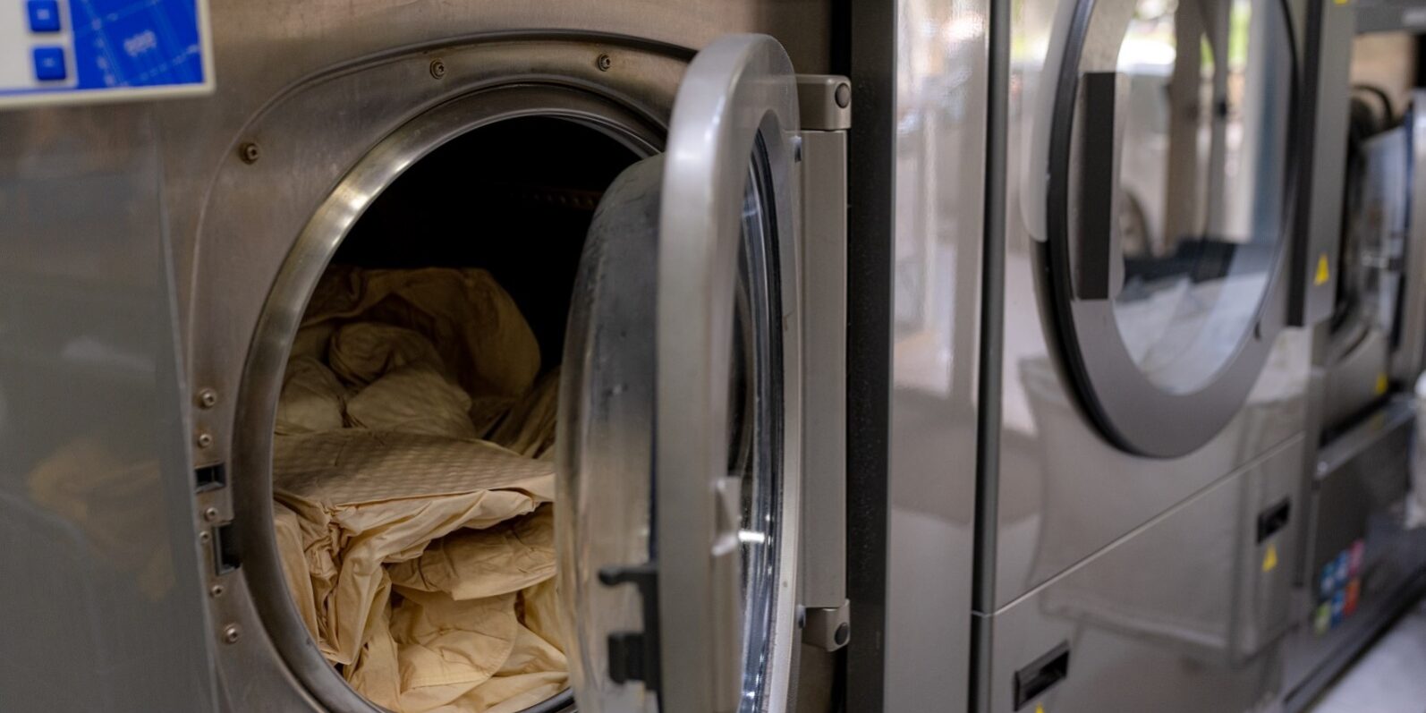 lavandería con autoservicio en Valencia – lavadora abierta lavandería con autoservicio en Valencia - lavadora abierta