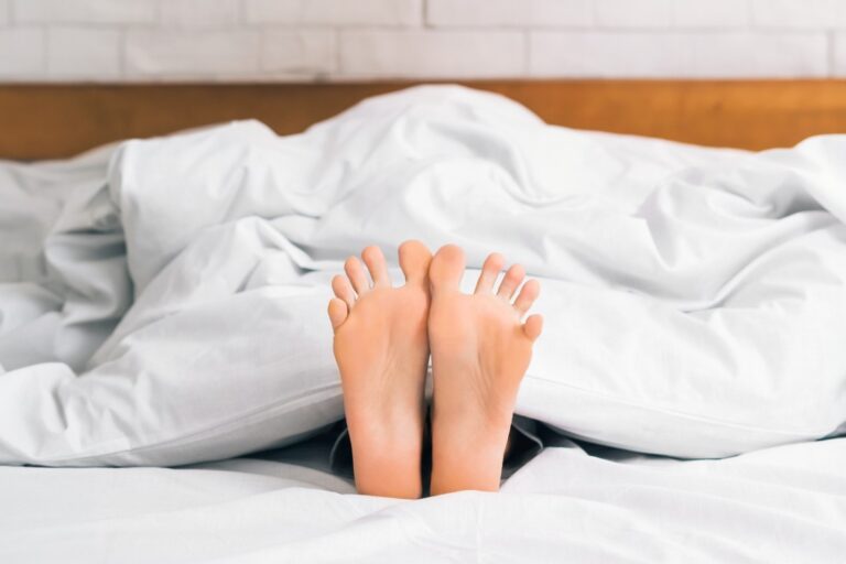 limpieza de edredones en Valencia - cama edredon