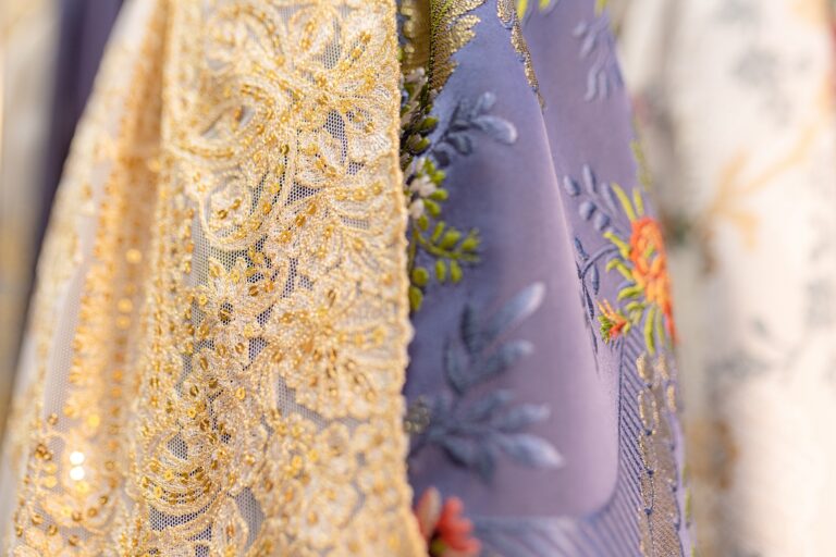limpieza de traje de fallera en Valencia – Telas limpieza de traje de fallera en Valencia - Telas